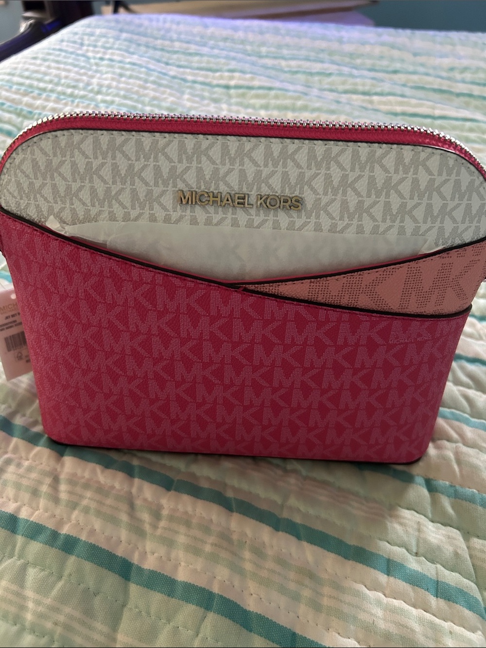 NWT Michael Kors Pink and White Signature Crossbody. Color is hibiscus